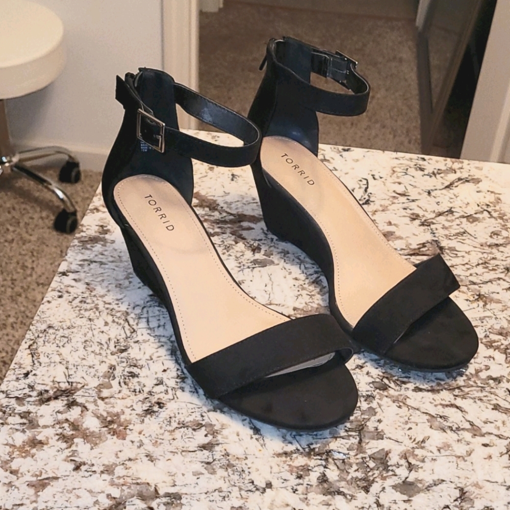 Black velvet wedges zip up ankle strap